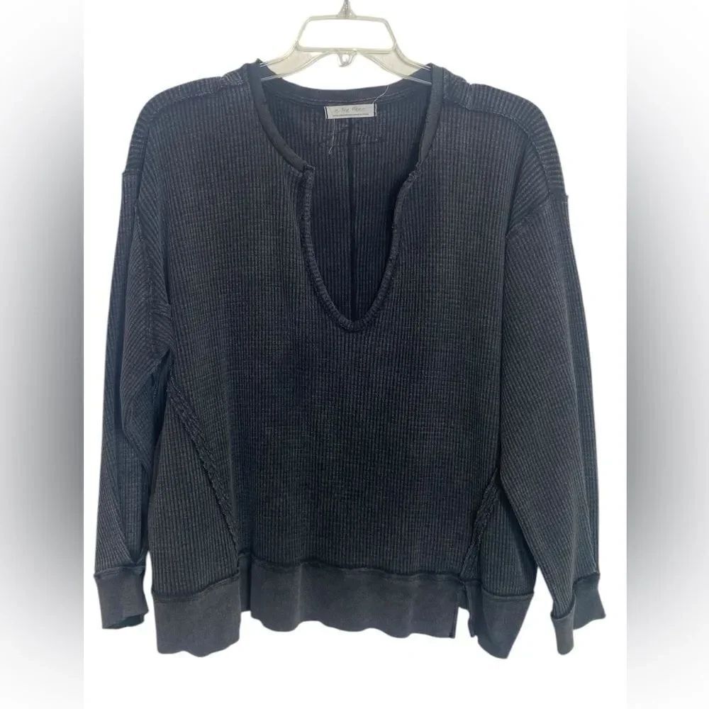 Free People S oversized charcoal gray pull overโcasual long sleeve boho